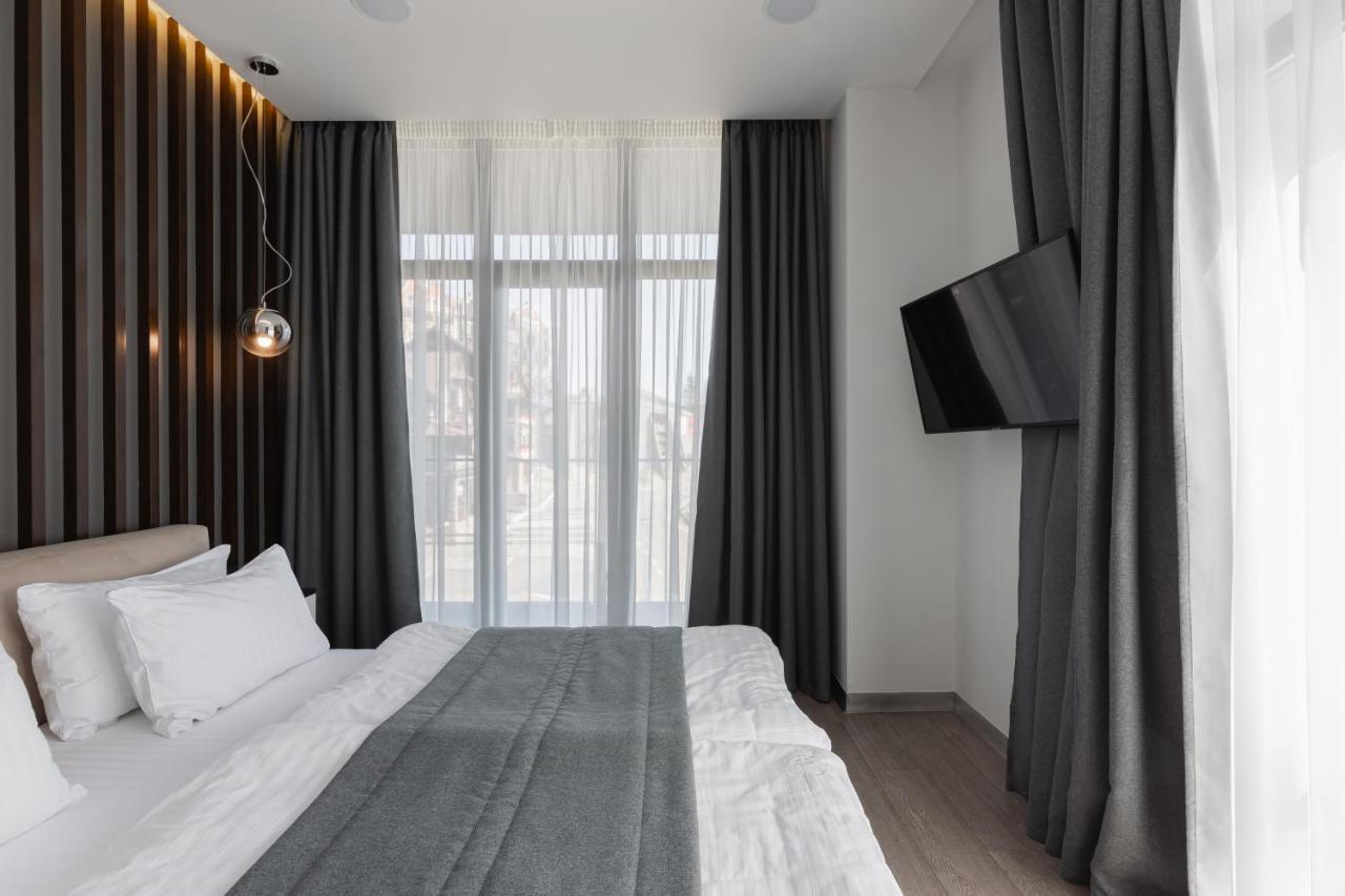 Beskyd Suites บูโคเวล ภายนอก รูปภาพ